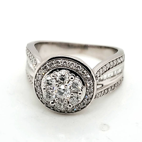 10Kt White Gold 1.00 Carat Round and Baguette Cut Diamond Ring