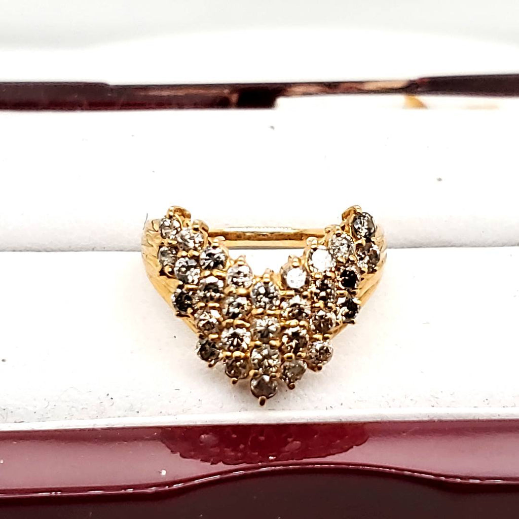 18kt Yellow Gold V Shaped Diamond Ring