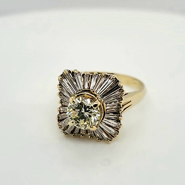 18kt Yellow Gold Round and Baguette Cut Diamond Ring