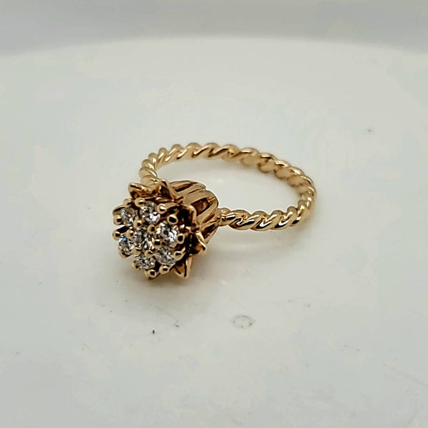 14kt Yellow Gold Diamond Ring