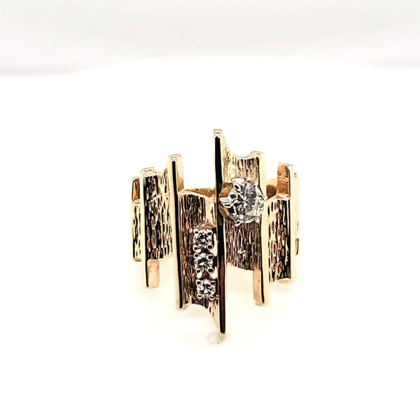 Vintage 1970s 14kt Yellow Gold and Diamond Ring