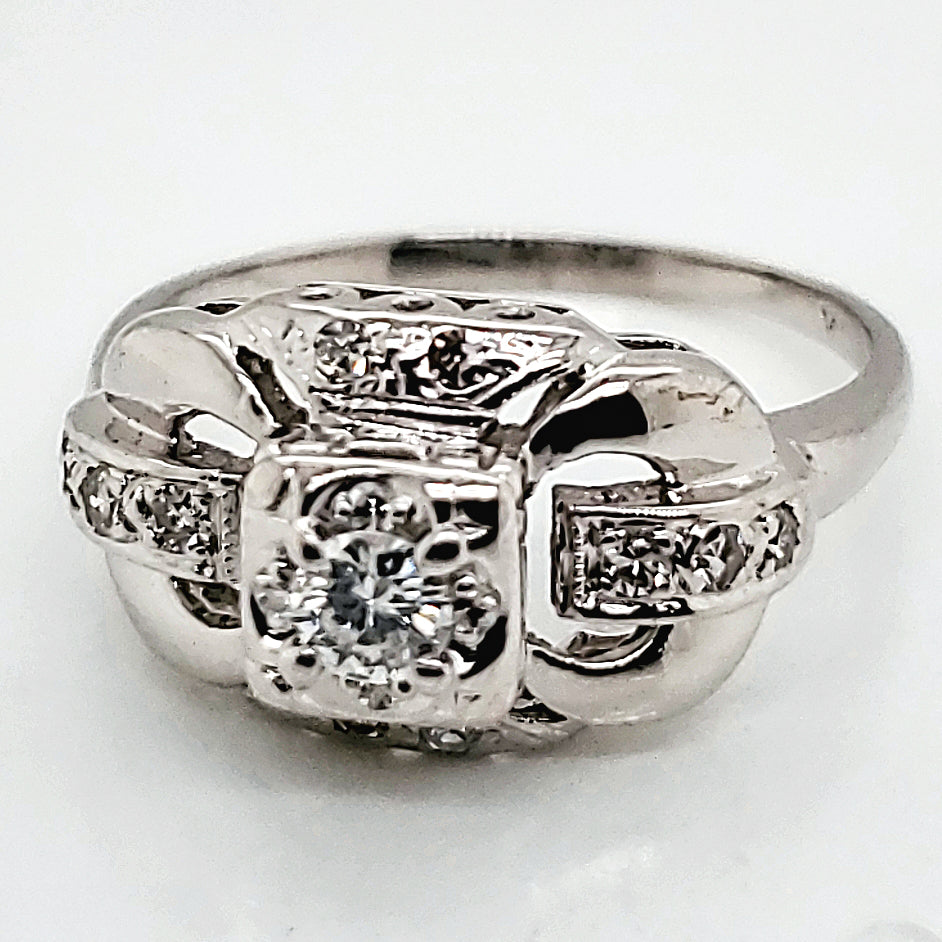 Late Art Deco 14Kt White Gold And Diamond Ring