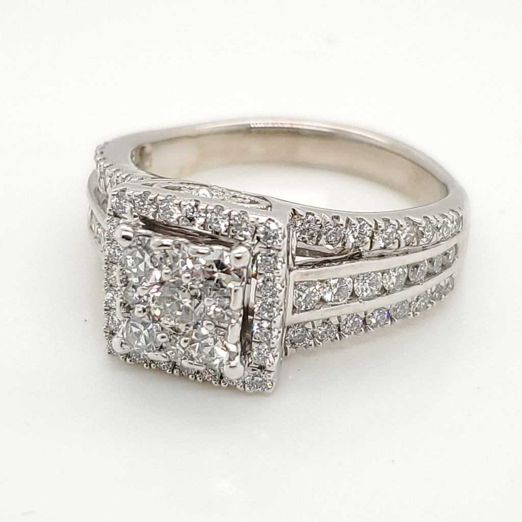 14kt white Gold Diamond Ring