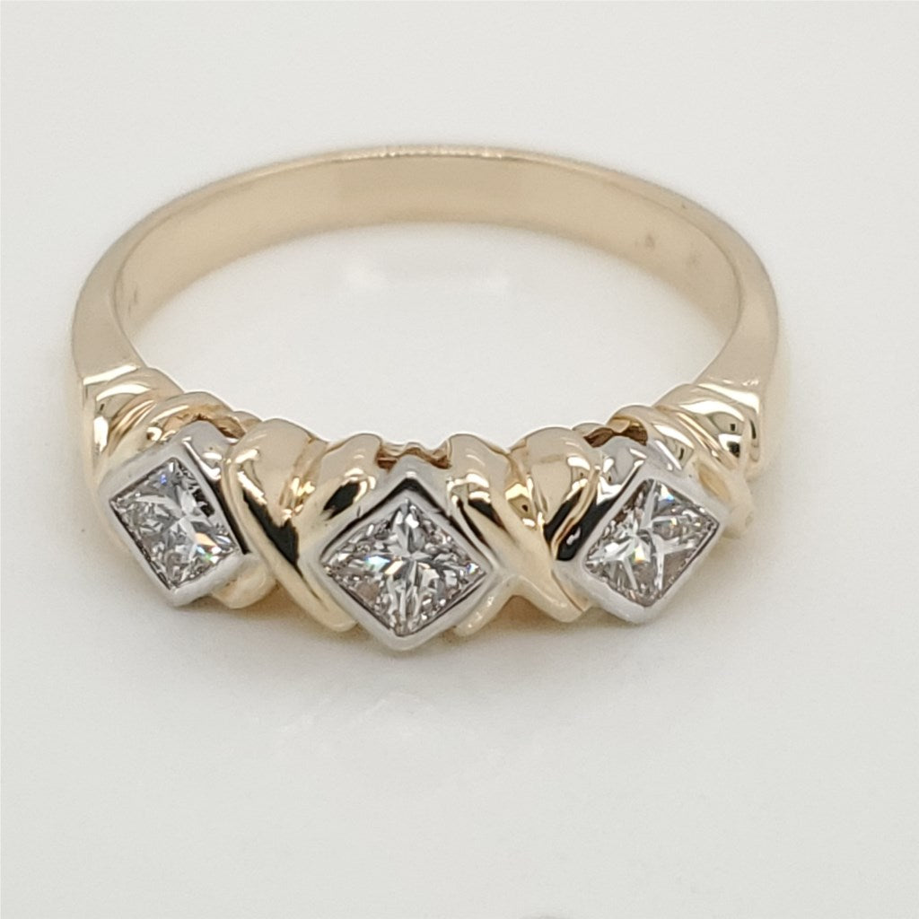 14kt Yellow Gold Princess Cut Diamond Ring