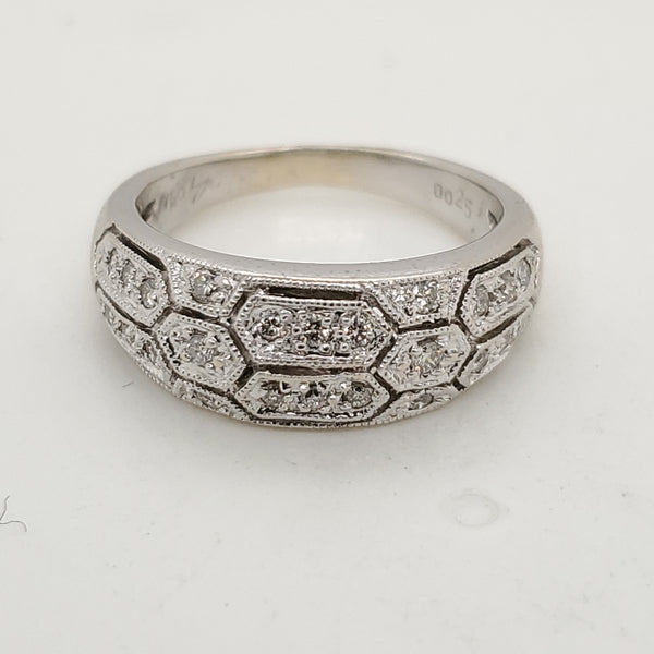 18kt White Gold Diamond Ring