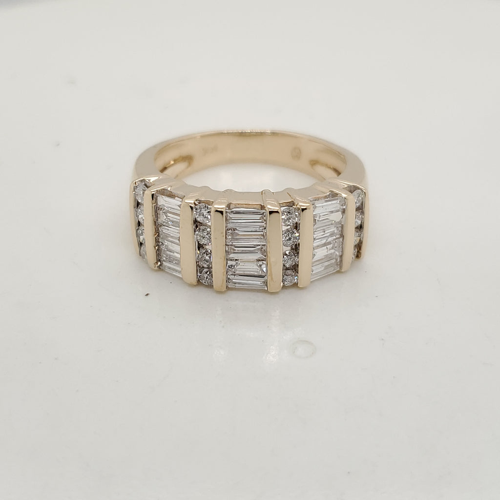 14kt Yellow Gold Round and Baguette Diamond Ring