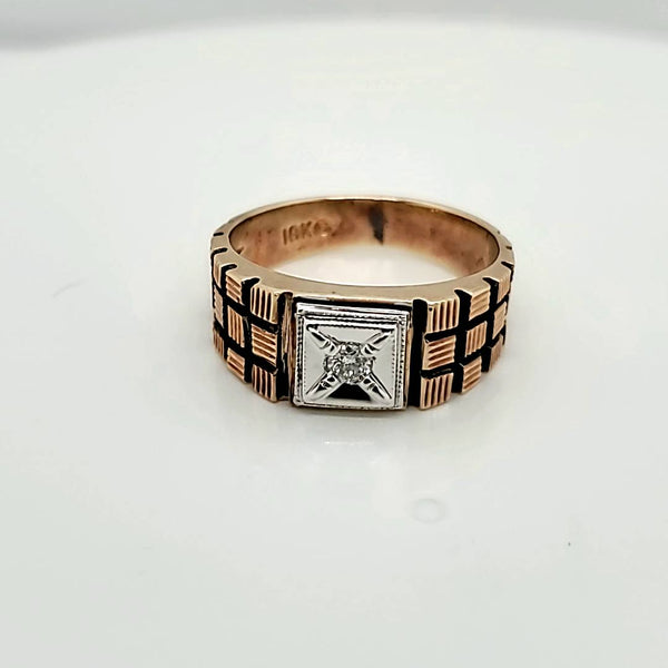 Mens 10kt Yellow Gold and Diamond Ring