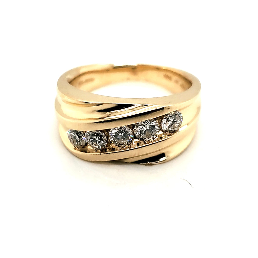 14Kt Yellow Gold And Diamond Mens Ring