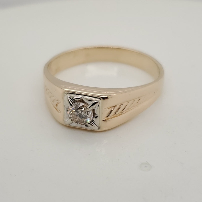 Mens 14kt Yellow Gold and Diamond Ring