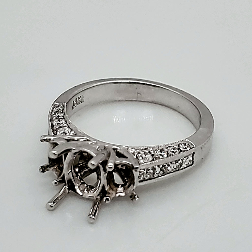 18kt White gold and Diamond Engagement Ring Mounting