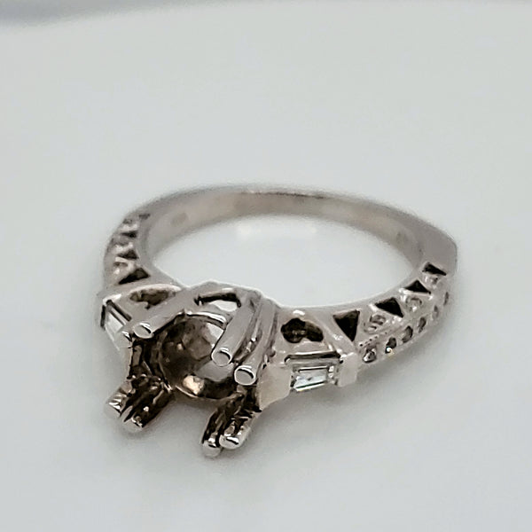 18kt White gold and Diamond Engagement Ring Mounting