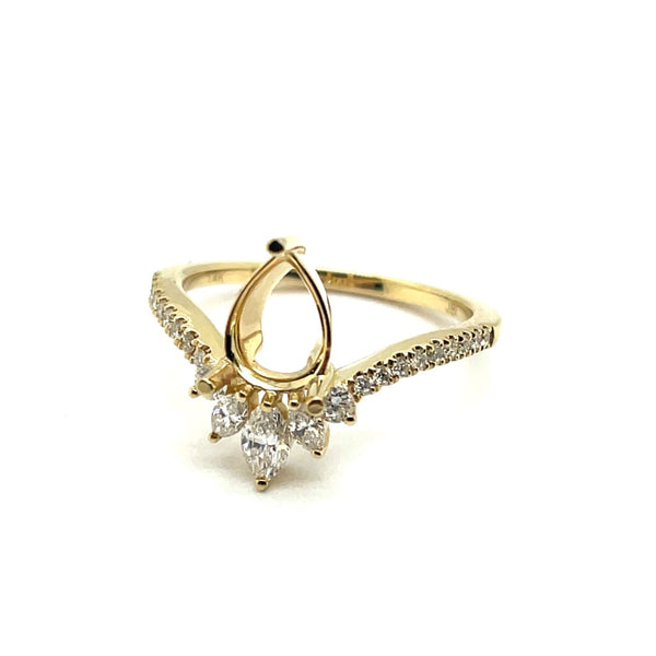 14kt Yellow Gold Pear Shape Semi-Mount With 0.39Ctw Side Diamonds