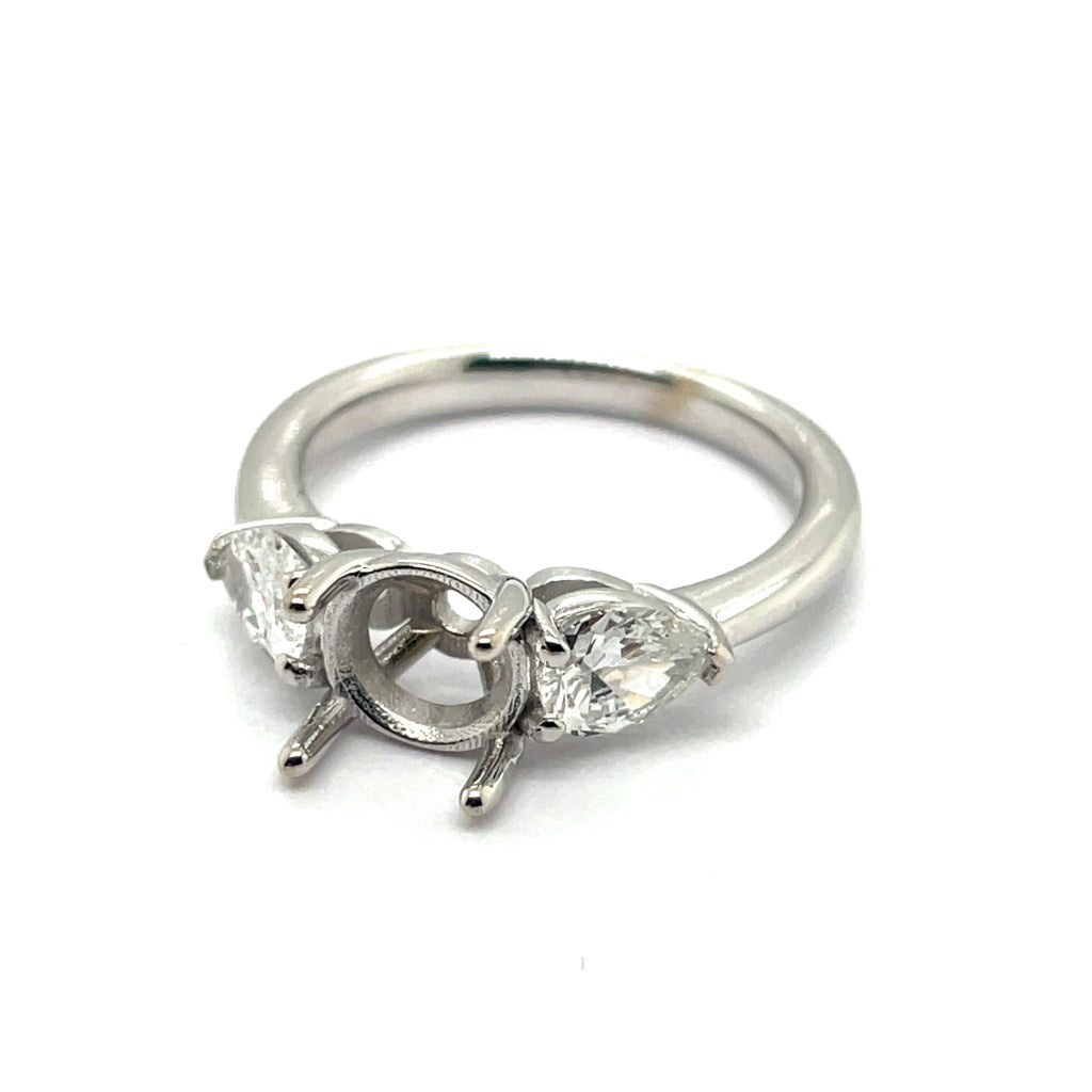 14kt White Gold 0.93Ctw Three Stone Diamond Mounting