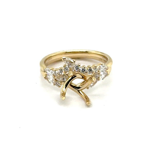 0.62 Ctw 14kt Yellow Gold Brilliant Round And Pear Shape Diamond Wedding Set