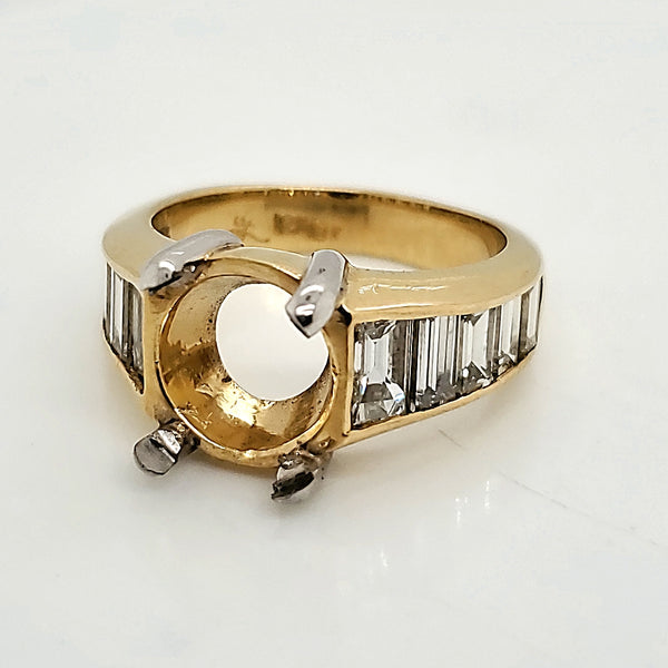 2.00 Ctw 18Kt Gold And Baguette Diamond Ring Mounting