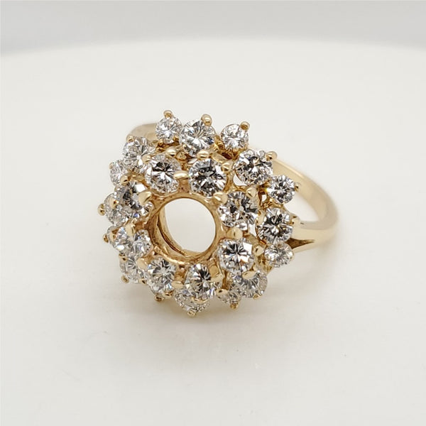 18Kt Gold And Diamond Ring Mounting