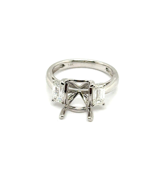 14kt White Gold Three Stone Emerald Diamond Mounting To Fit A 10x8mm Oval Center