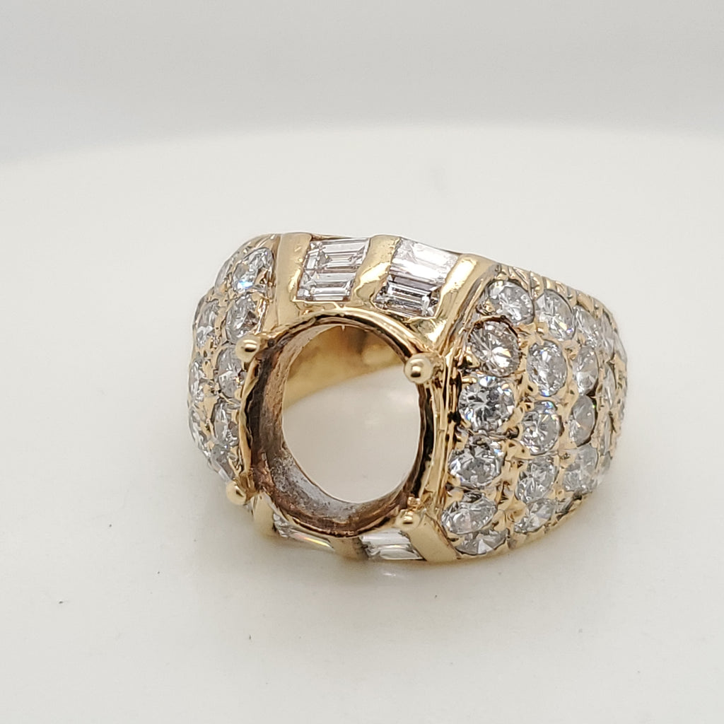 18kt Yellow Gold 3.55 Carat Oval Emerald and Diamond Ring