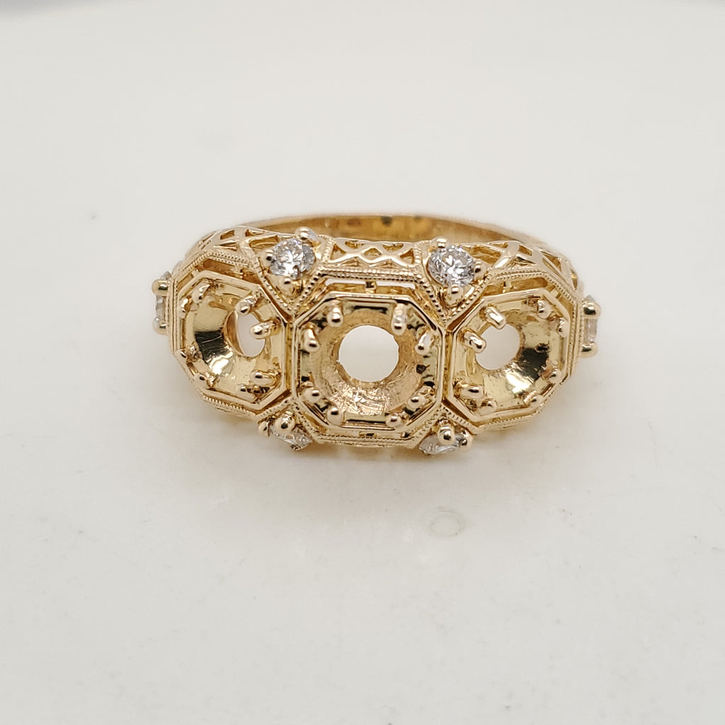 18kt Yellow Gold three Stone Filigree Mounting