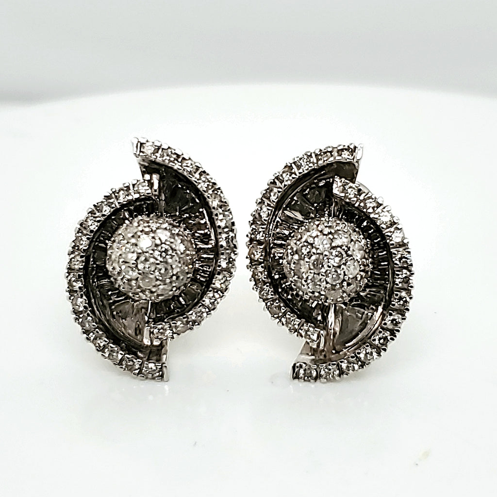 18kt White gold and Diamond Earrings