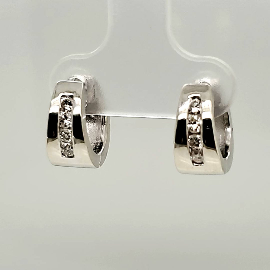 14kt White Gold Diamond Huggie Earrings
