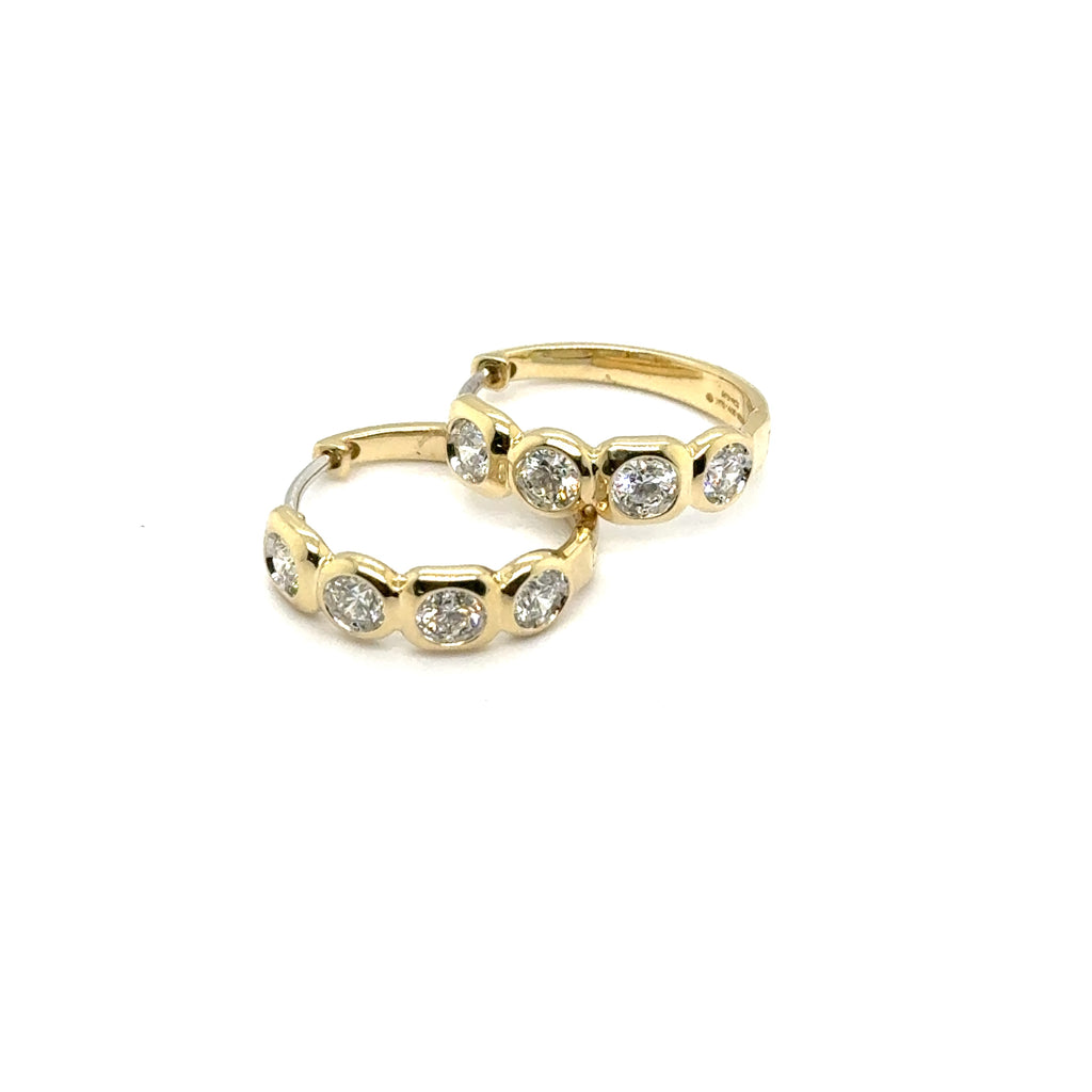 14kt Yellow Gold 0.91Ctw Diamond Huggie Hoop Earrings