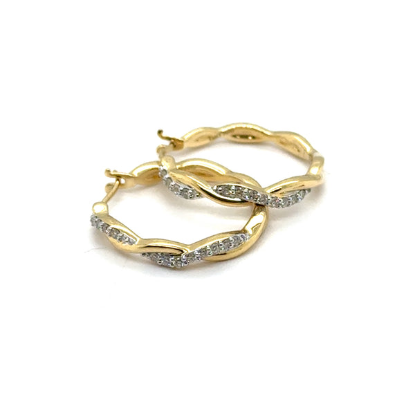 14kt Yellow Gold 0.20Ctw Diamond Huggie Hoop Earrings