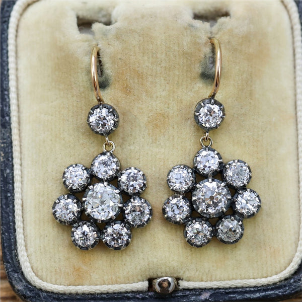 18Kt Yellow Gold And Silver Diamond Dangle Earrings