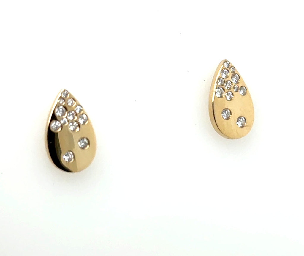 0.22 Ctw 14kt Yellow Gold Tear Drop Diamond Pave Earrings