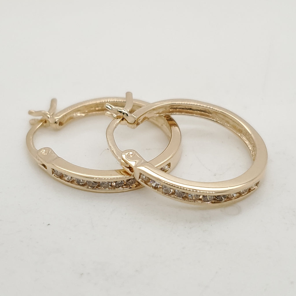 14kt Yellow gold Diamond Hoop Earrings