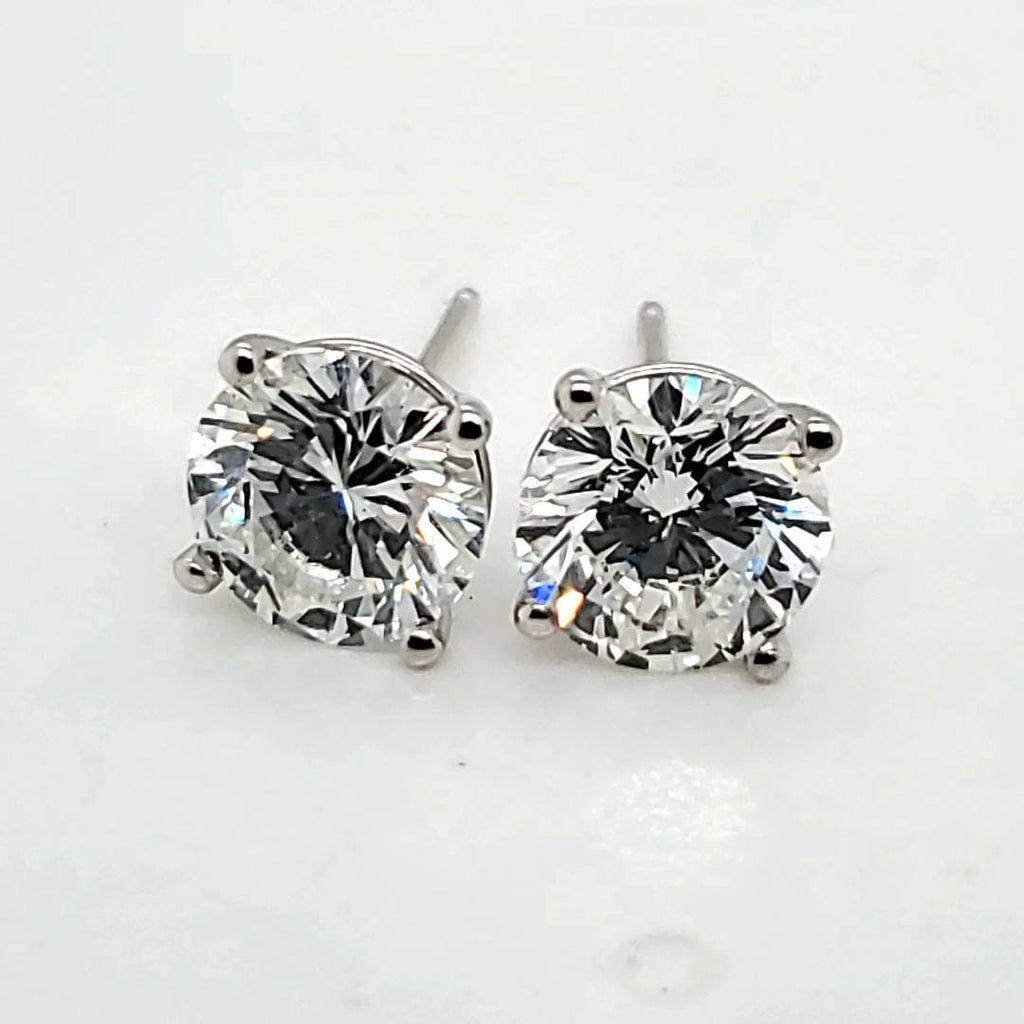 2.56 Carat Total Weight Round Diamond Stud Earrings