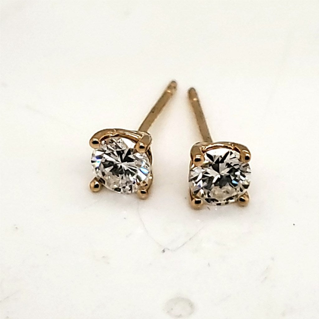 .89 Carat Total Weight Round Diamond Stud Earrings