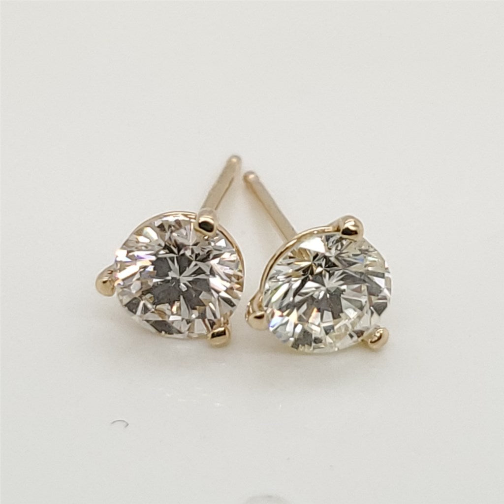 1.30 Carat Total Weight Round Diamond Stud Earrings
