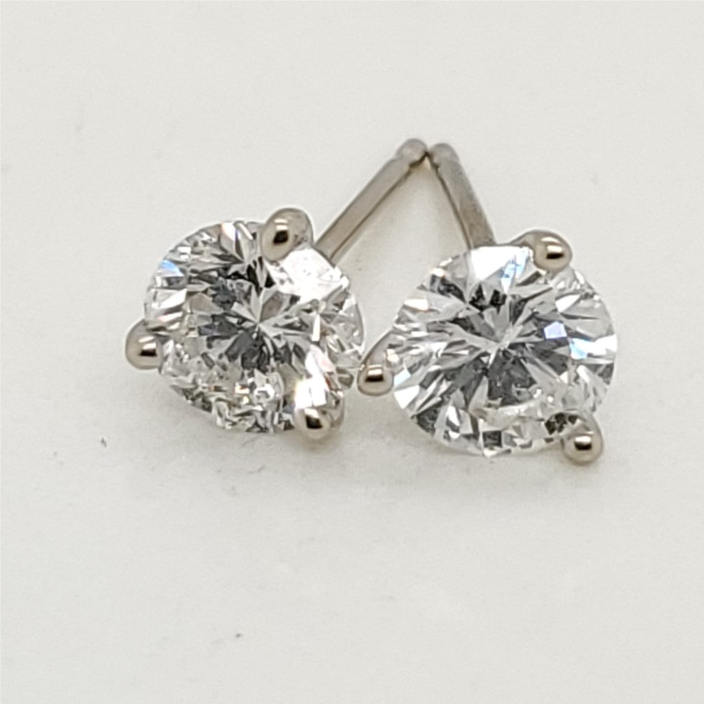 1.09 Carat Total Weight Round Diamond Stud Earrings