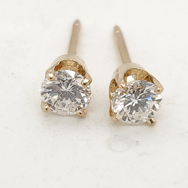 .60 Carat Total Weight Diamond Stud Earrings