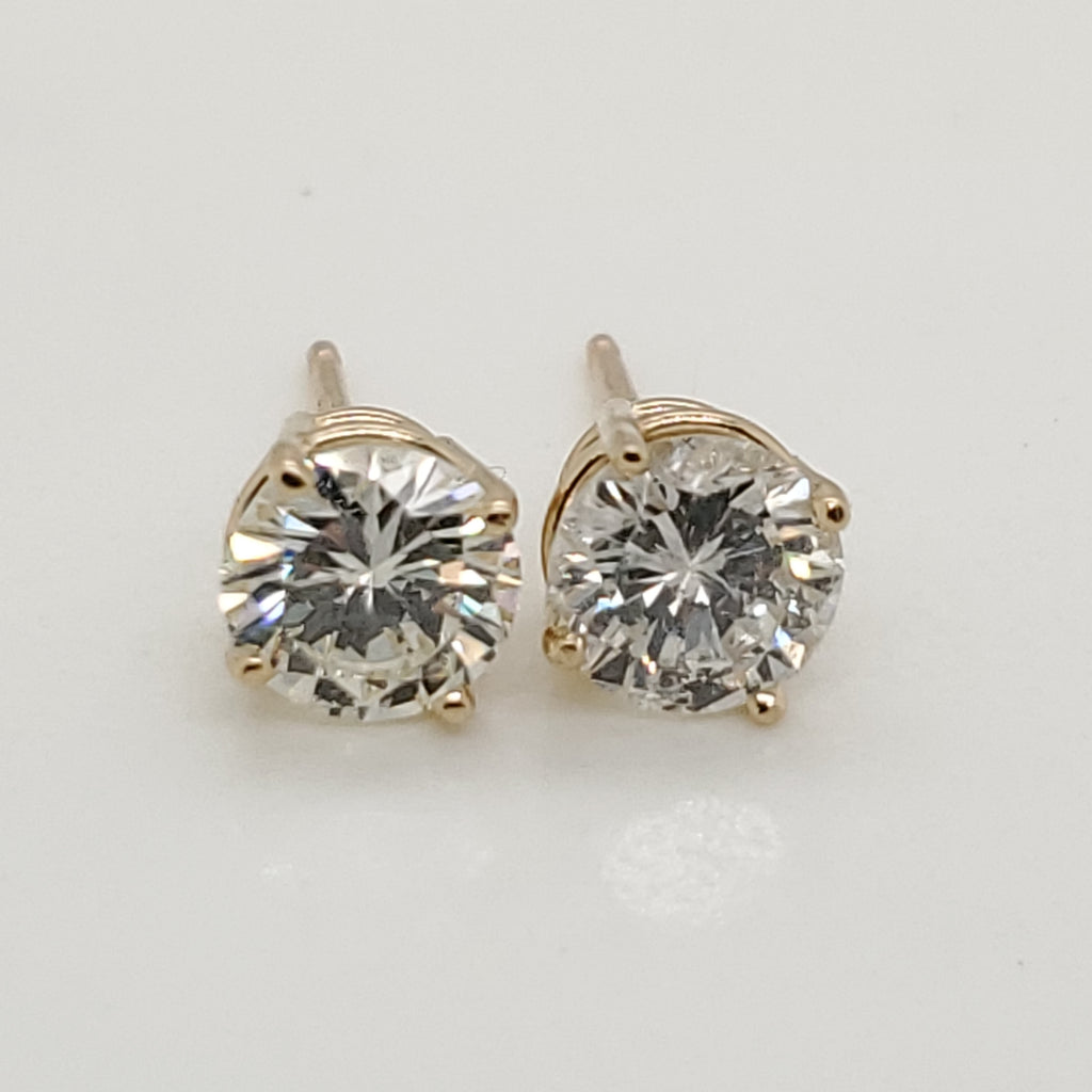 1.50 Carat Total Weight Diamond Stud Earrings