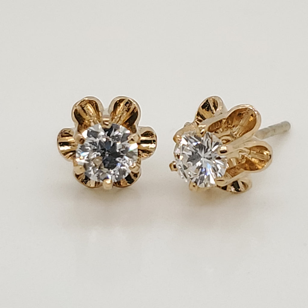 .60 Carat Total Weight Diamond Stud Earrings