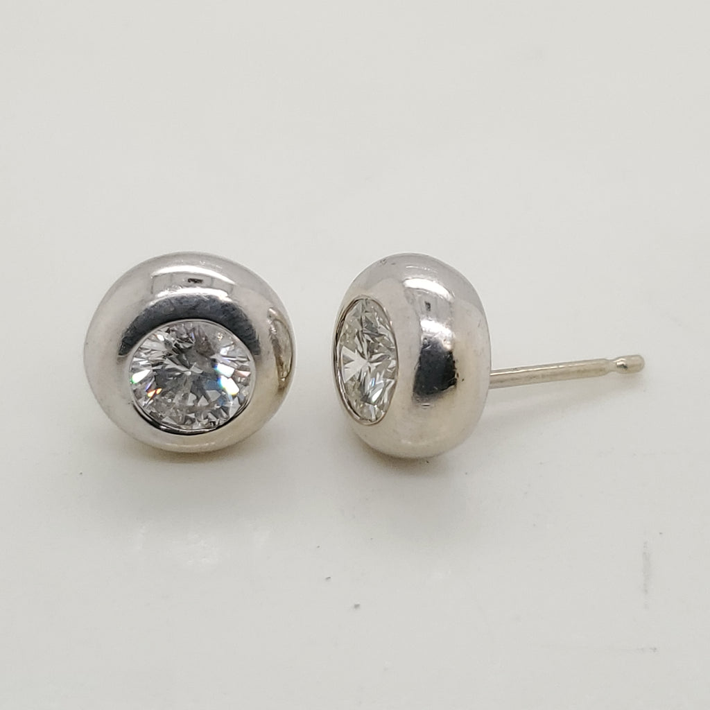 .75 Carat Total Weight Round Diamond Stud Earrings