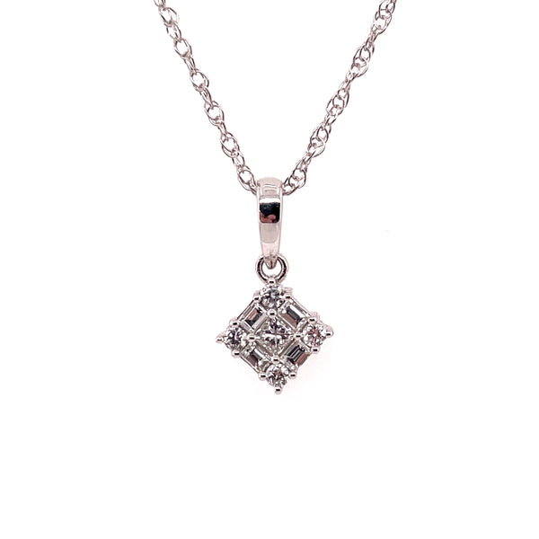 14kt White Gold Diamond Pendant On Chain