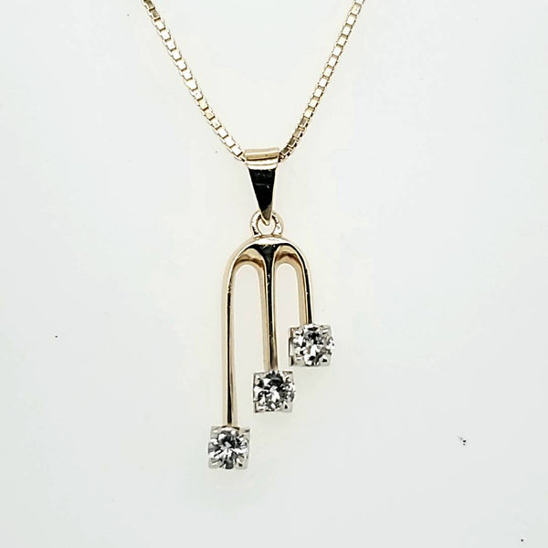 Vintage 14Kt Gold Three Diamond Pendant Necklace