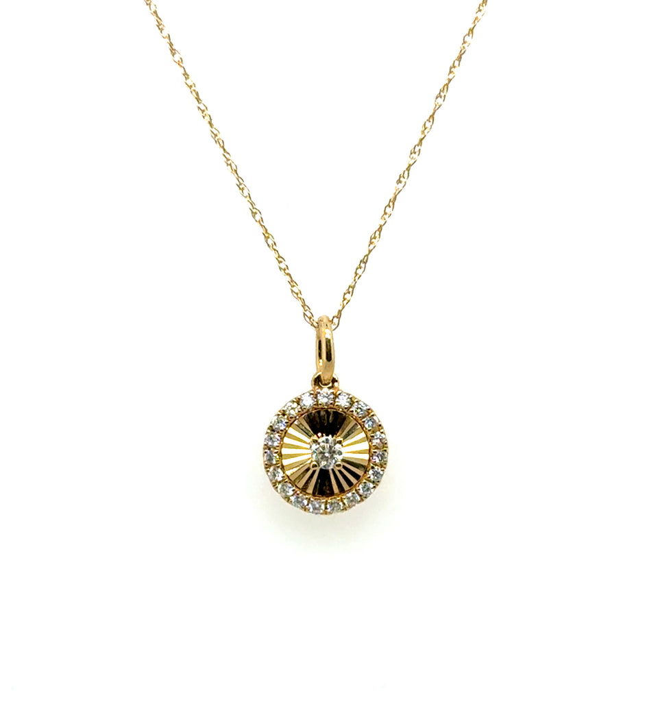 0.20 Ctw (1/5 carat) 14kt yellow gold diamond halo pendant
