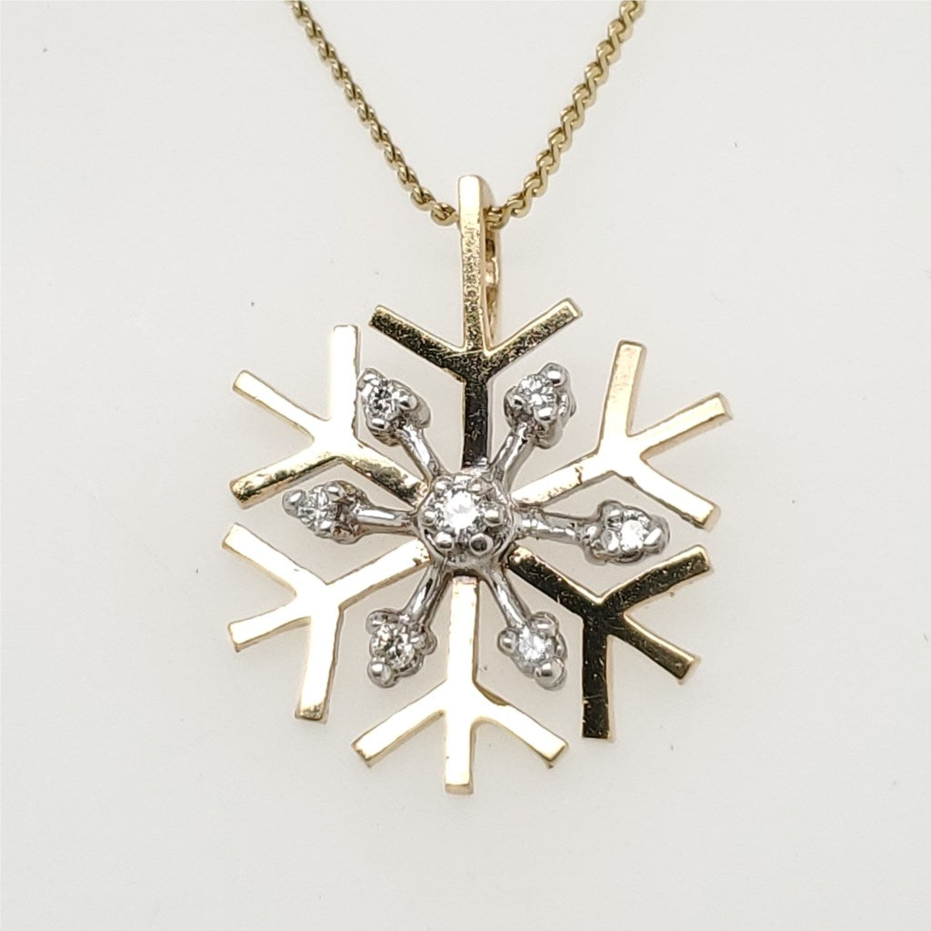 14kt Yellow Gold Snowflake Pendant Necklace