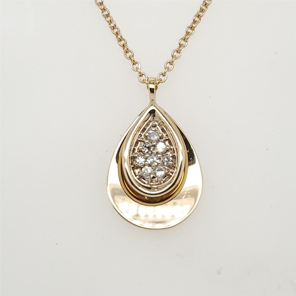 14kt Yellow gold Diamond Pendant Necklace