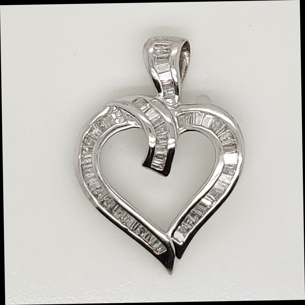 14Kt White Gold 1.00 Carat Total Weight Diamond Heart Pendant
