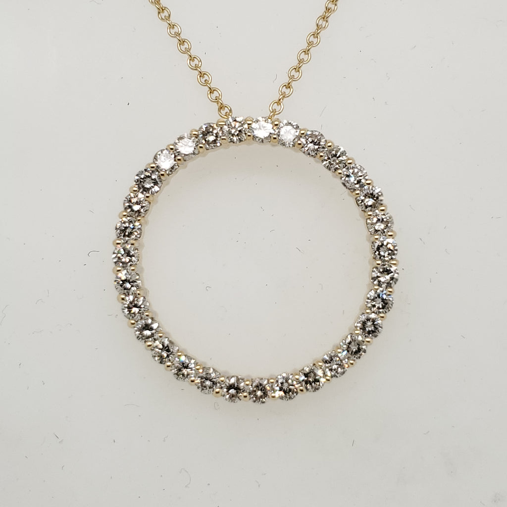 14Kt Yellow Gold And Diamond Circle Pendant