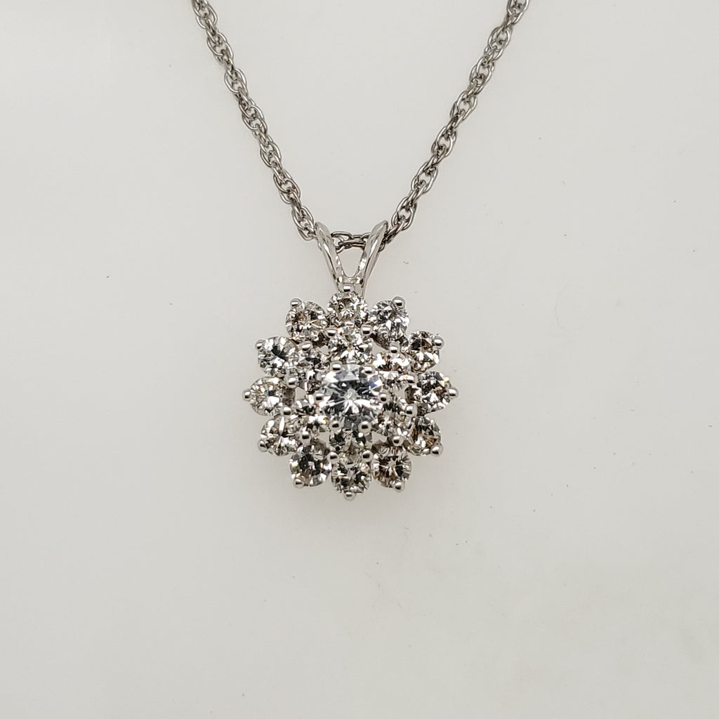 14kt White Gold Round Diamond Pendant Necklace