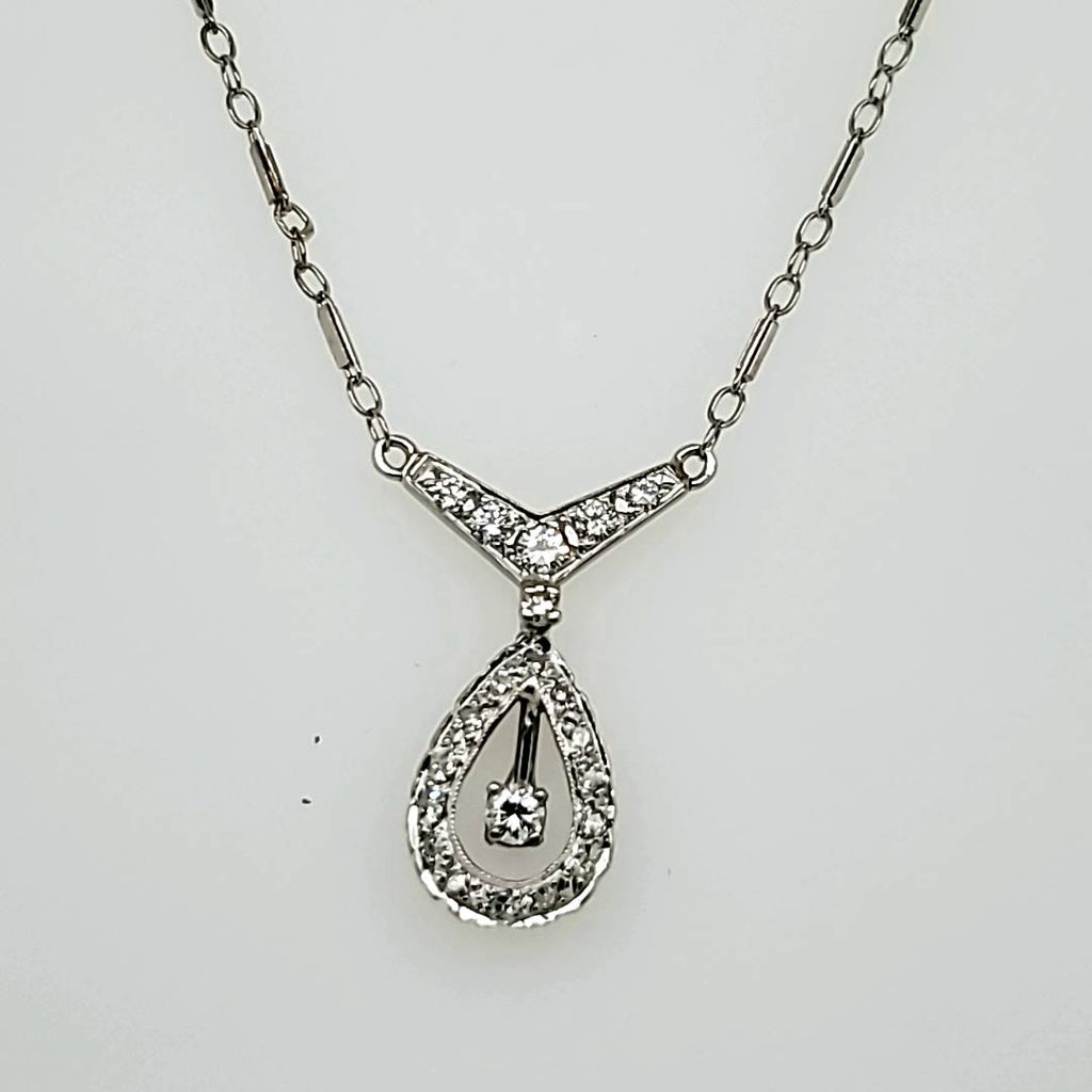 Vintage 14Kt White Gold And Diamond Pendant Necklace