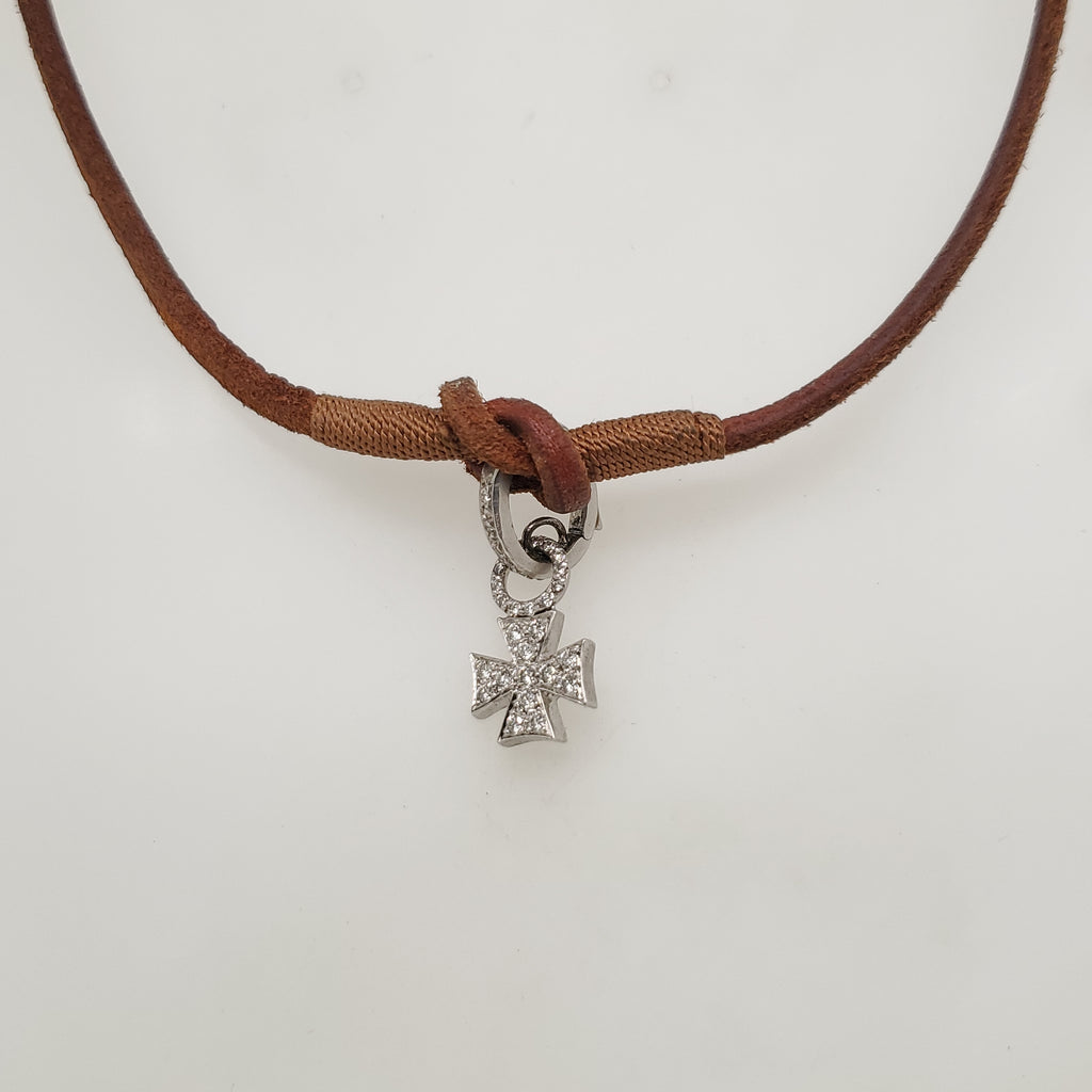 18Kt White Gold Diamond Cross Necklace