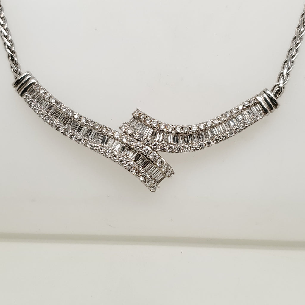14Kt White Gold V Shaped  Diamond Necklace