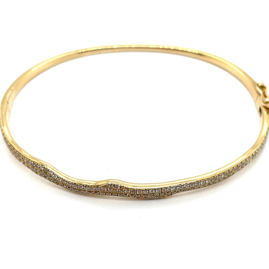 14kt Yellow Gold Pave Set 0.76Ctw Diamond Bangle Bracelet